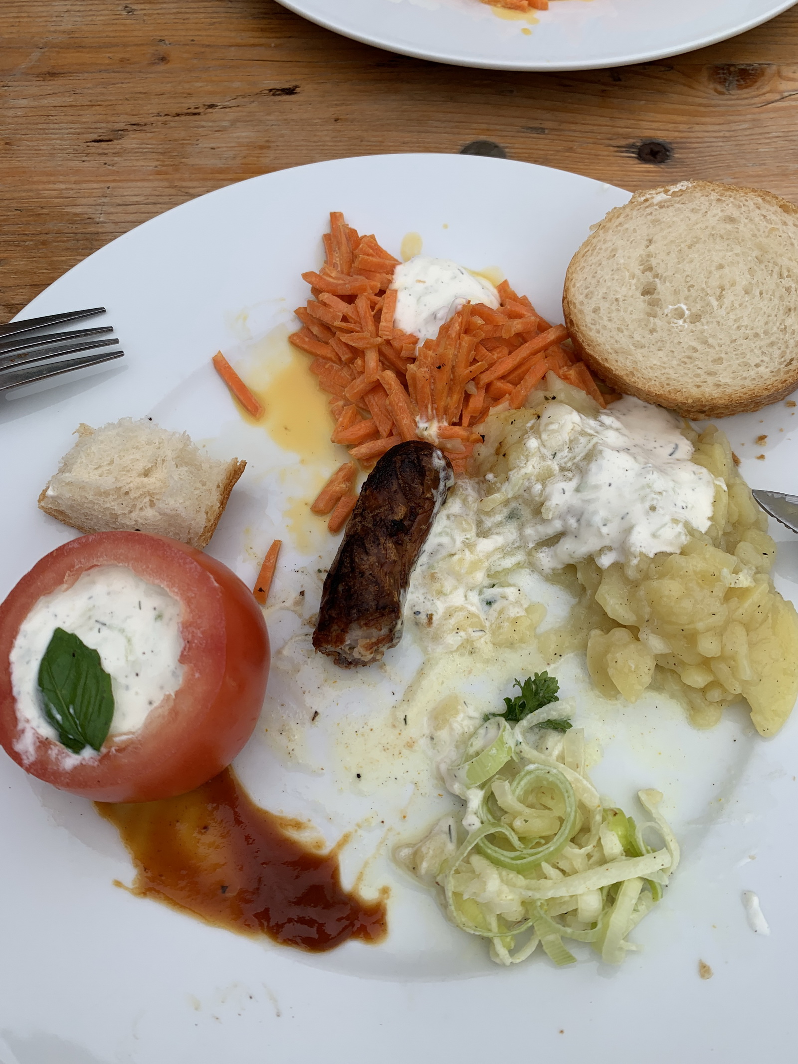 So sah ein leckeres Mahl mit feinen Thüringer Würstchen aus